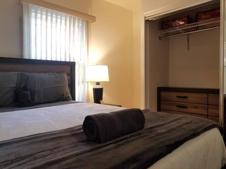 Luxury And Spacious 5 Bedroom Private House By Melrose Wifi Tv Backyard Free Parking Close To The Grove Hollywood Walk Of Fame Holiday home *